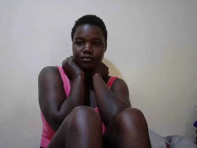 cute-heaven – webcam model profile photo