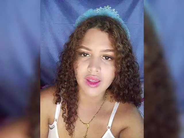 FANNIE22 – webcam model profile photo