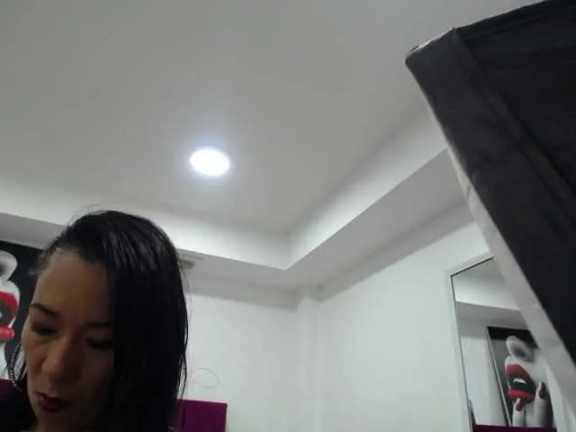 Kyllee28 – webcam model profile photo