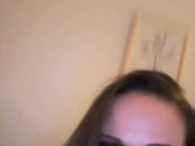 Lubim88 – webcam model profile photo