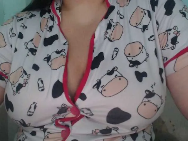 MiaSecret – webcam model profile photo