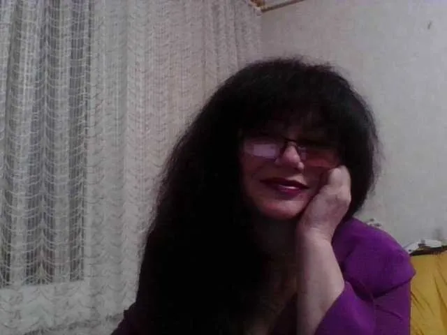 Sylvia-5 – webcam model profile photo