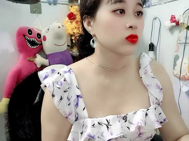Youngsee69 – webcam model profile photo