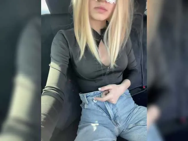 YourAngel – webcam model profile photo