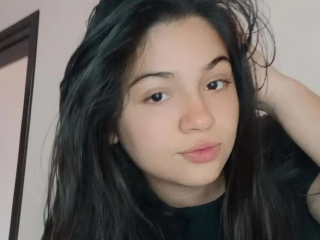 AlisseKim – webcam model profile photo