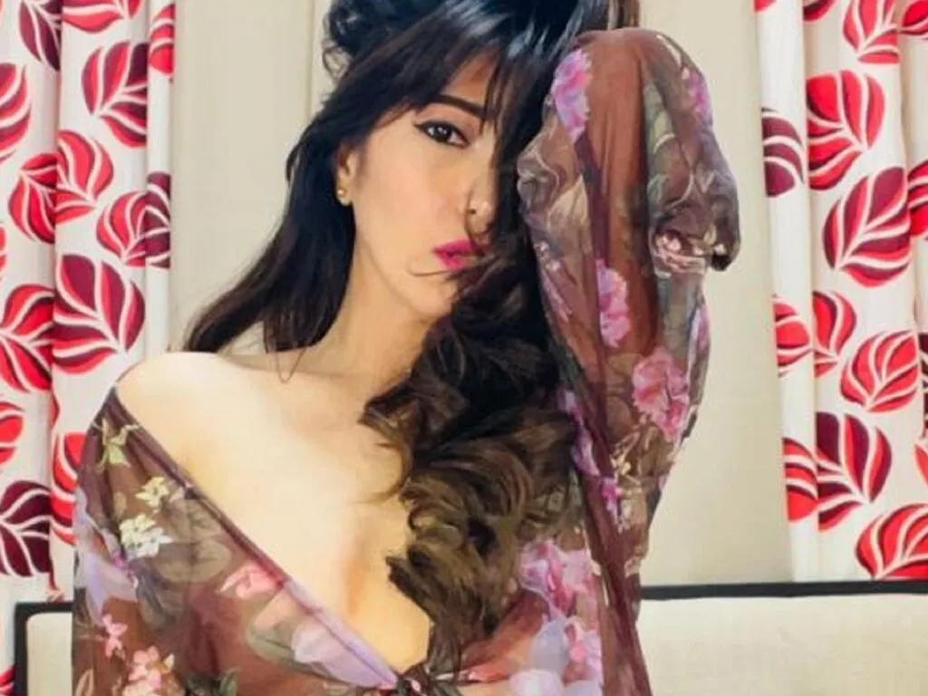 BellaWinter – webcam model profile photo