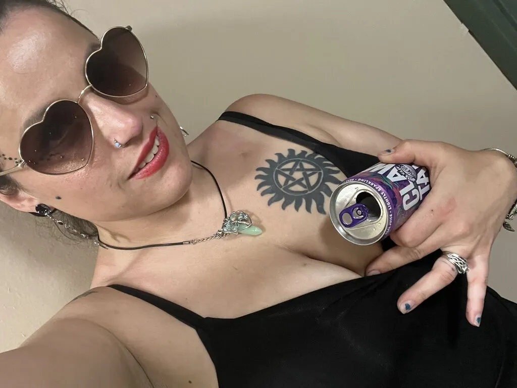 BrattyBride – webcam model profile photo