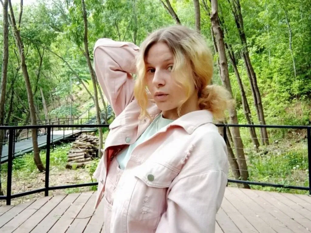 CelesteForman – webcam model profile photo