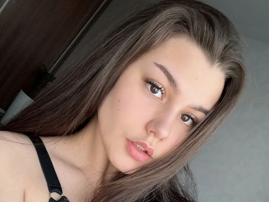 EmilyRichardsone – webcam model profile photo