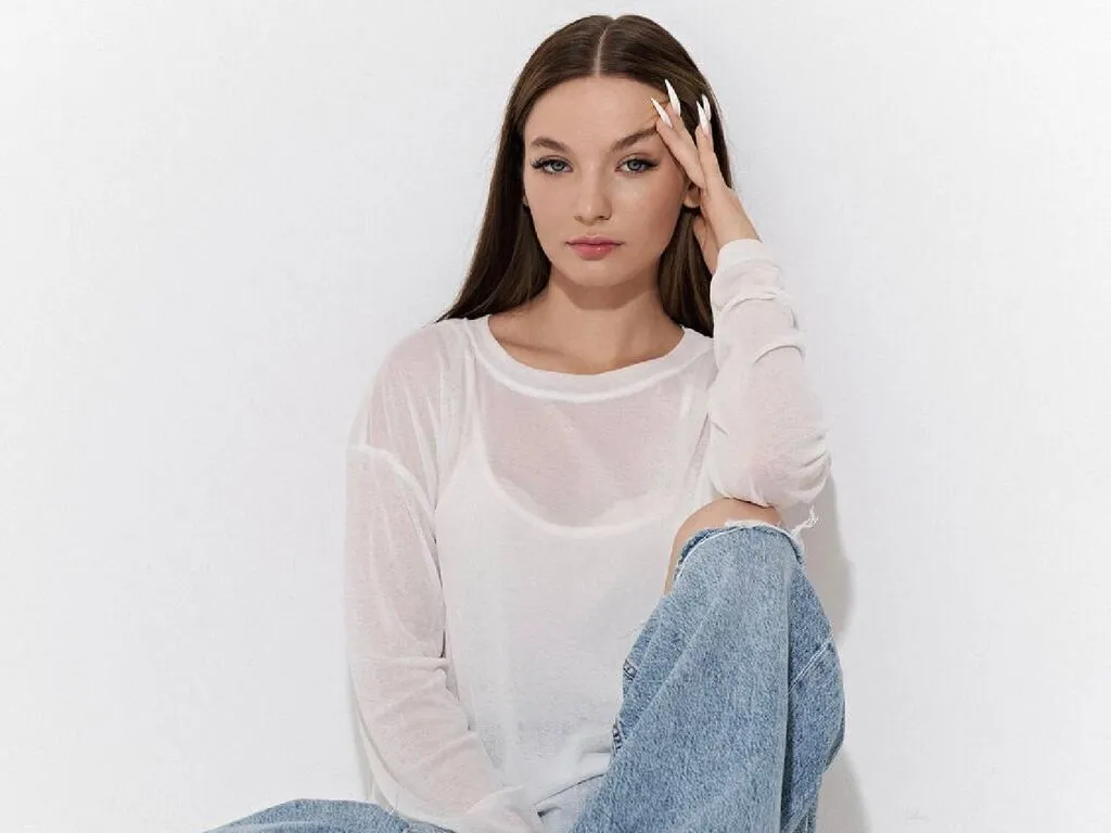 PolliMills – webcam model profile photo