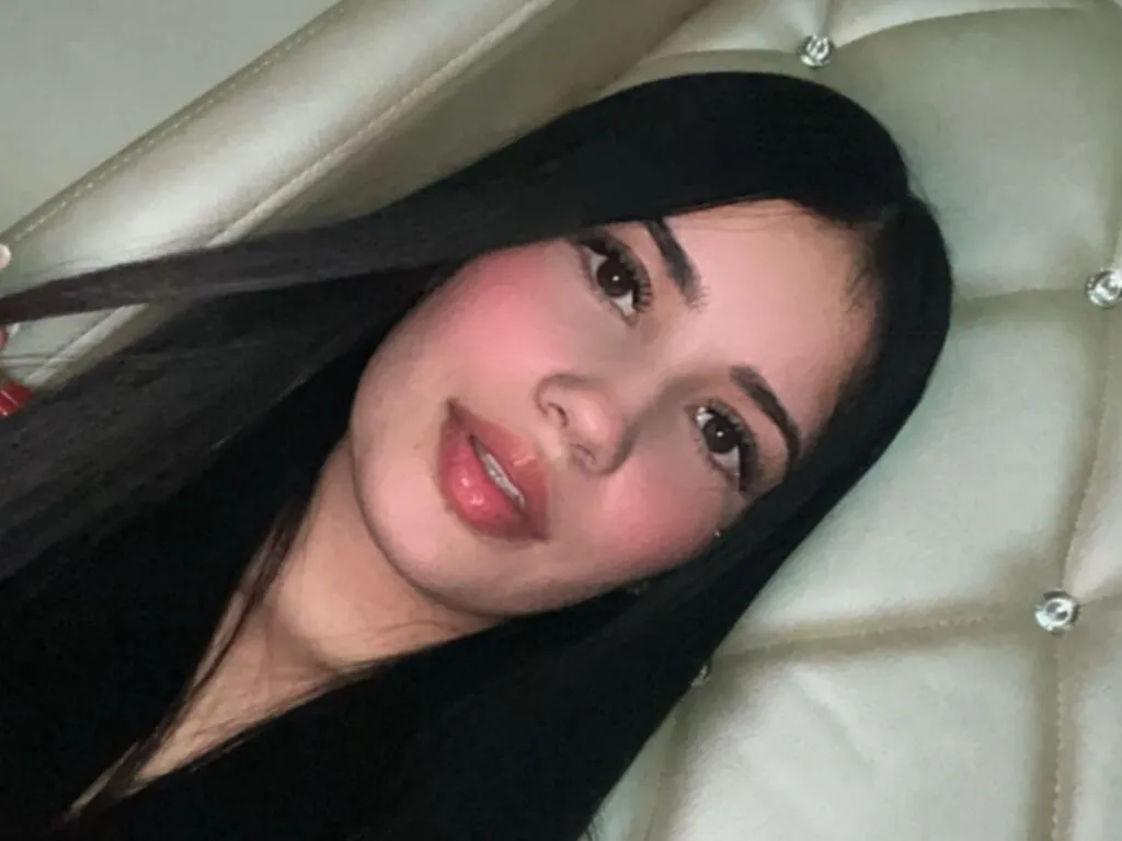 SophiaFoox – webcam model profile photo