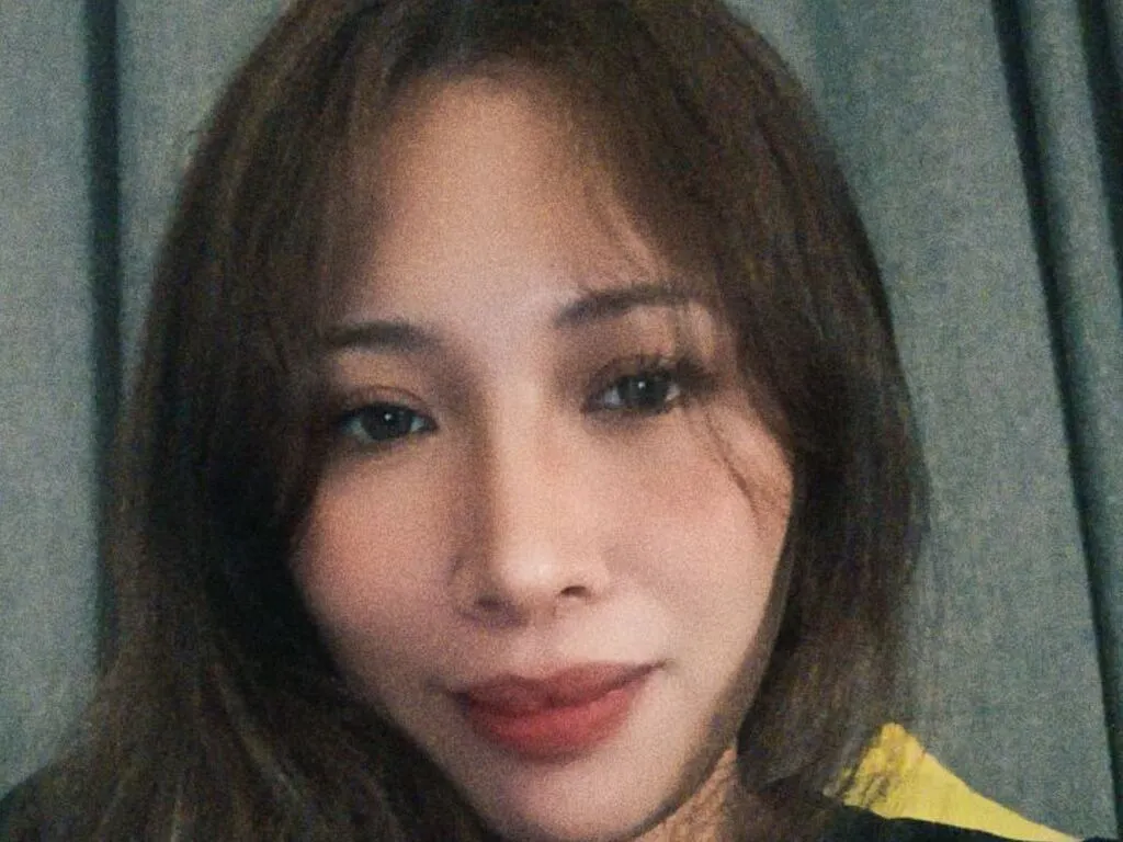 ThylaMax – webcam model profile photo