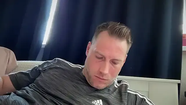 Christian87xxx – webcam model profile photo