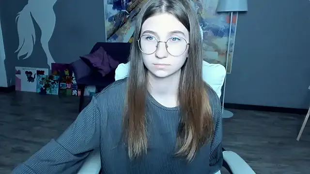 EditaBand – webcam model profile photo