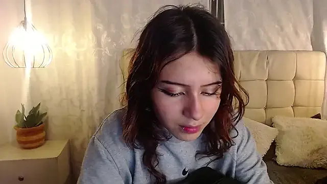 fyreandfox_'s Thumb Image