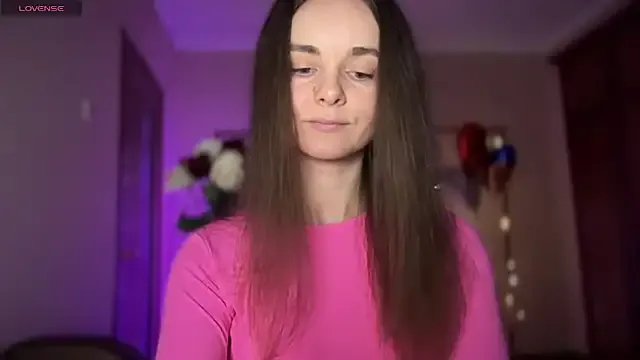 lanaloulou – webcam model profile photo