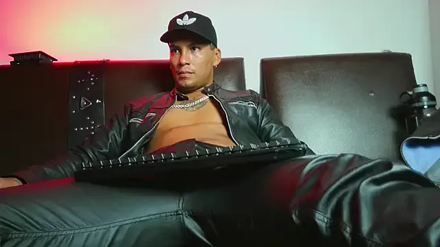 Leonnardo_Jaramillo – webcam model profile photo