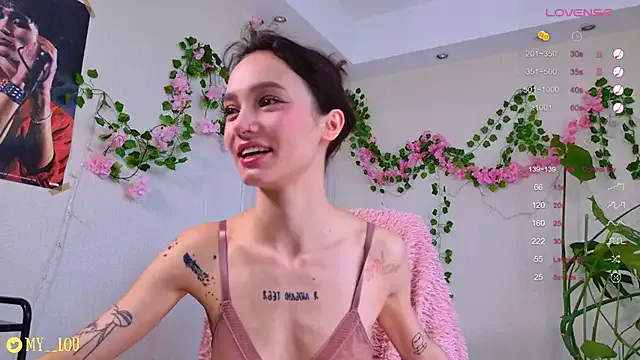 MyLoulaby – webcam model profile photo