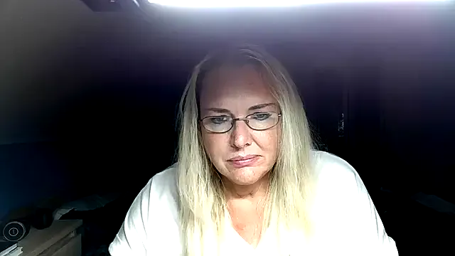 Sandy-Summer – webcam model profile photo