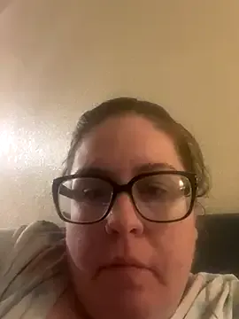 sexymommy1988 – webcam model profile photo