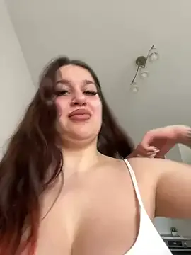 VikiDemini – webcam model profile photo